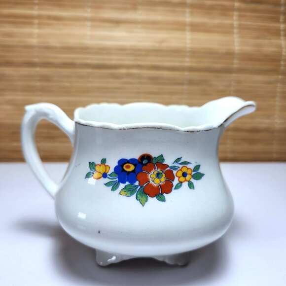 Wedgwood & CO. Footed Creamer Patricia Floral Milk Pitcher Dinnerware - Picture 6 of 10